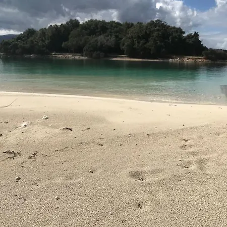 A&f Ksamil