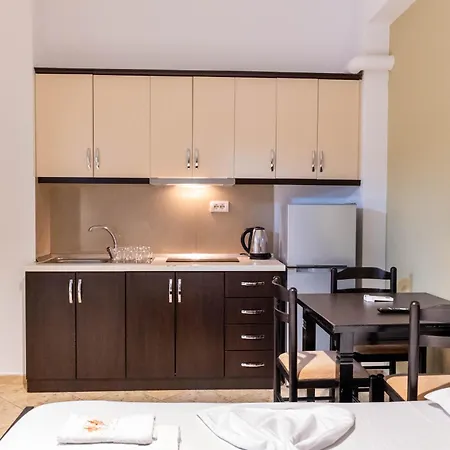 Guest house A&f Ksamil